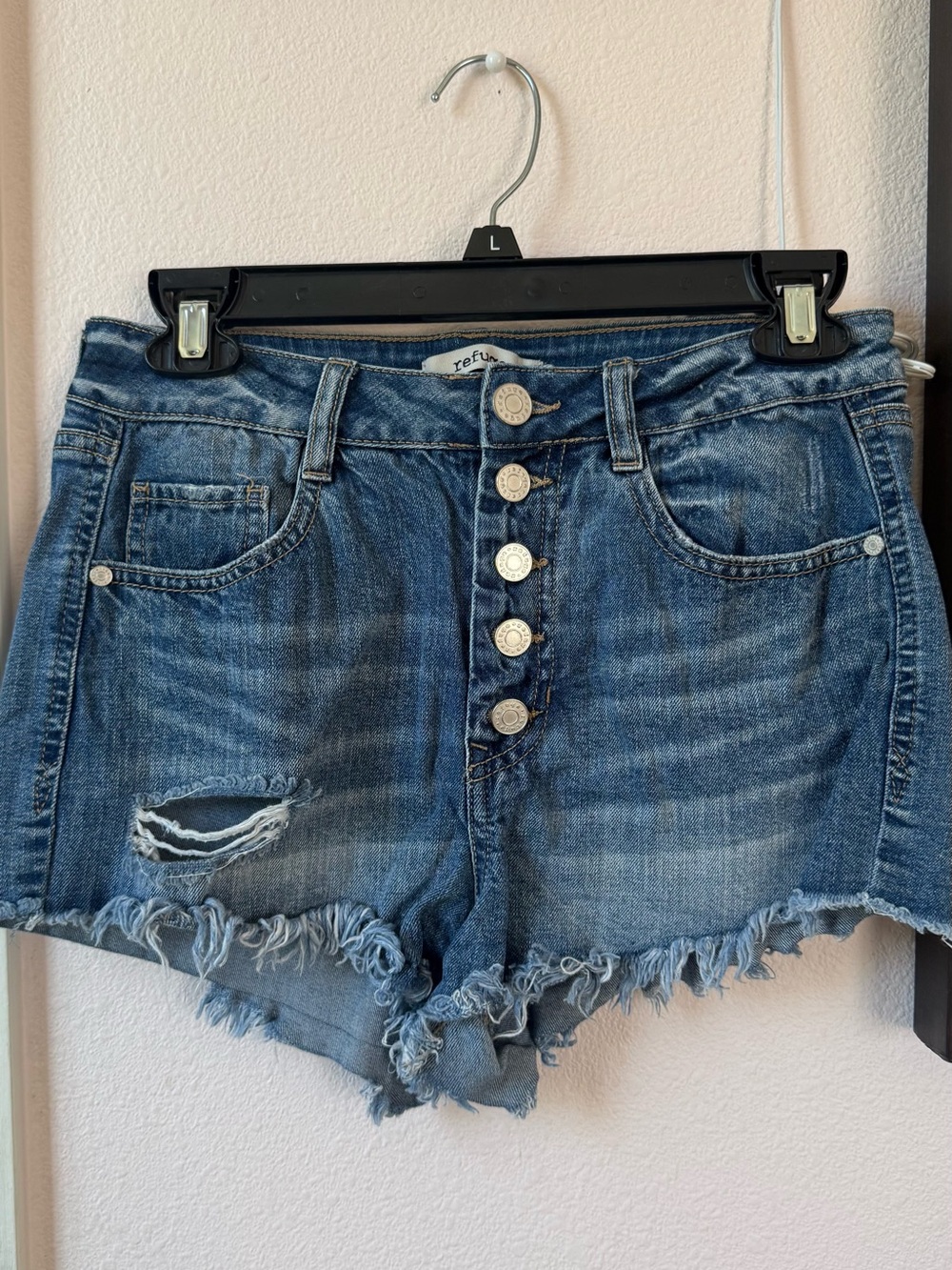 REFUGE | Button-Front Distressed Denim Shorts | Size 6 (Small)